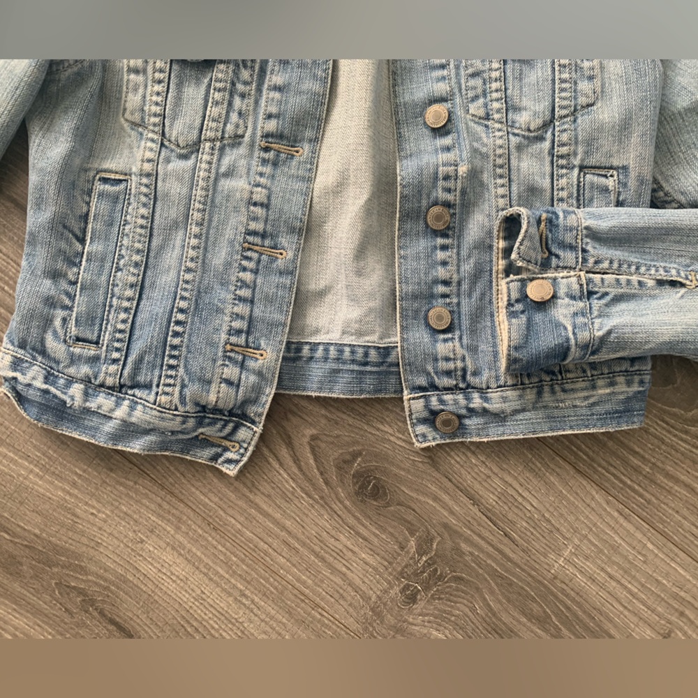 American Eagle Jean Jacket - Picture 4 of 6